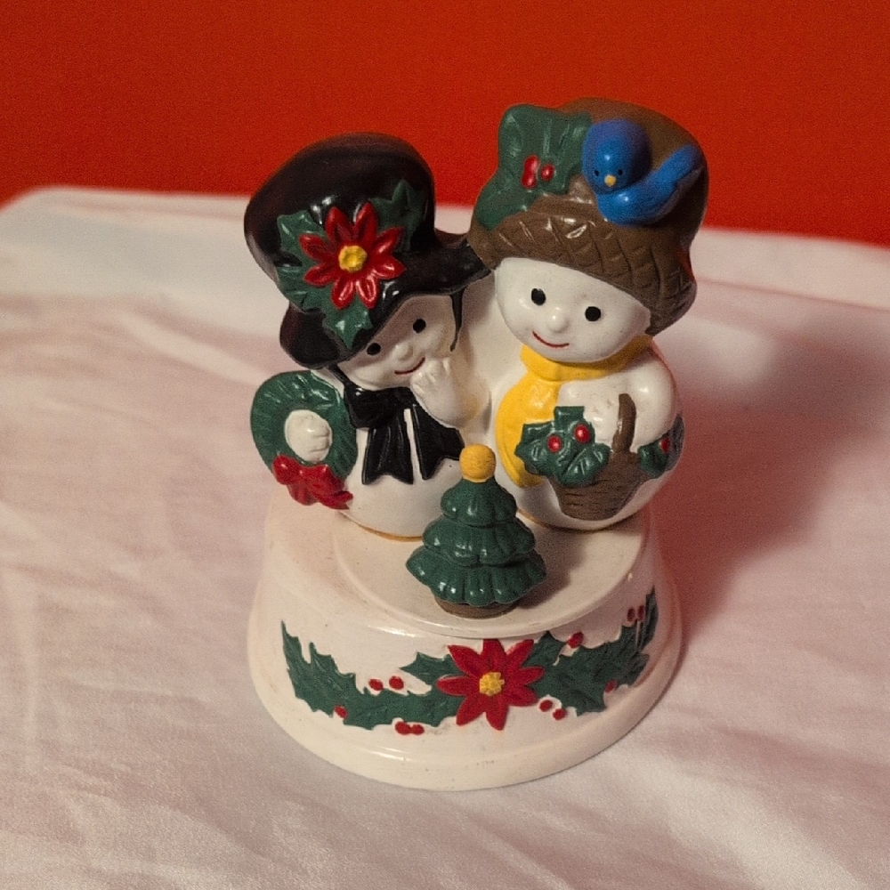 Charming Snowman Couple Holiday Figurine